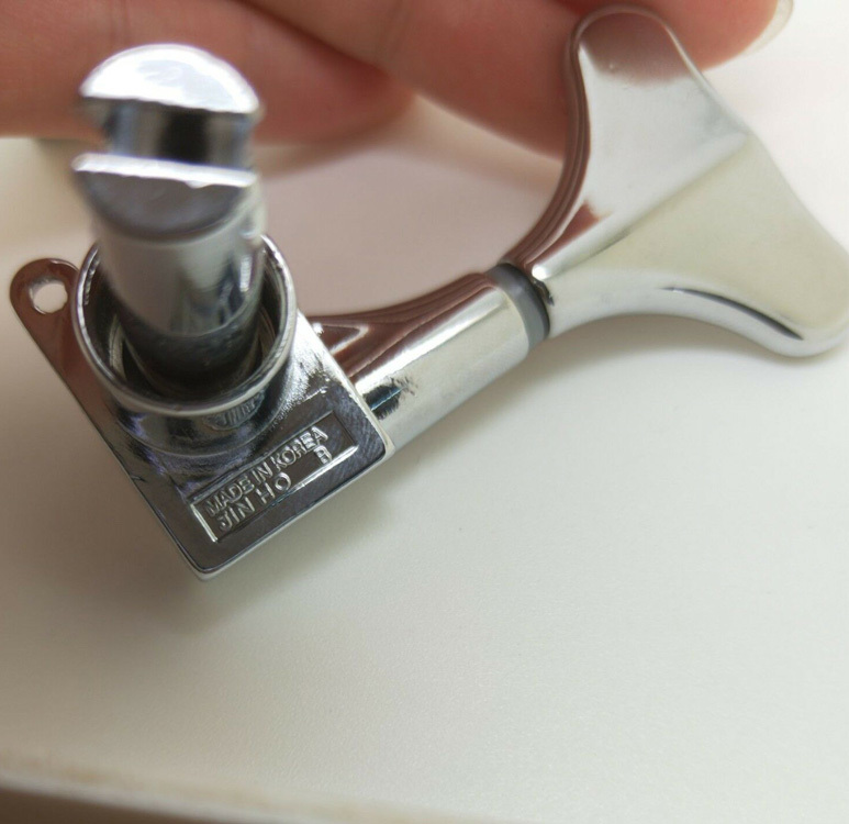Wilkinson Electric Bass Guitar Sealed Tuning Machines in Chrome Finish
